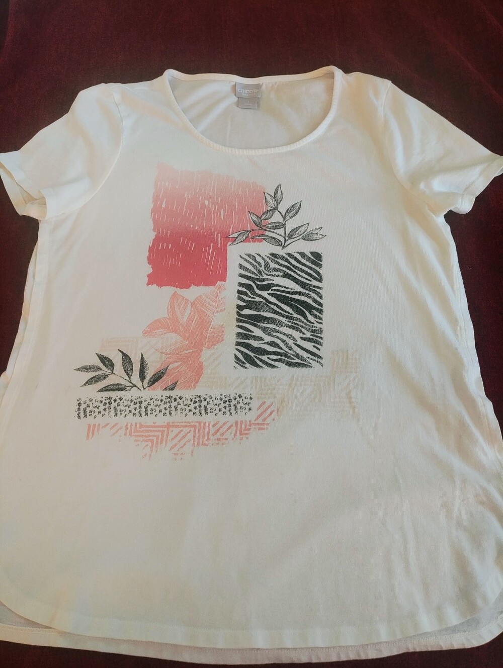 Chico’s Zenergy Size 1 8/10 White Graphic Tee Cotton Modal Casual Travel Top